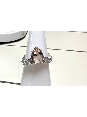 Ring Bomb Party Ring # 3014, LC peach quartz, rhodium plated, size 6